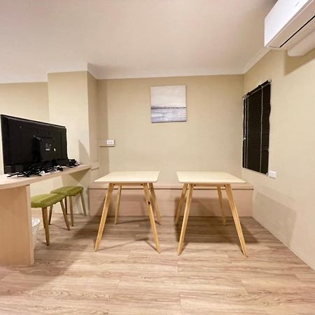 Yoshi Hotel - Tainan Station Branch Экстерьер фото