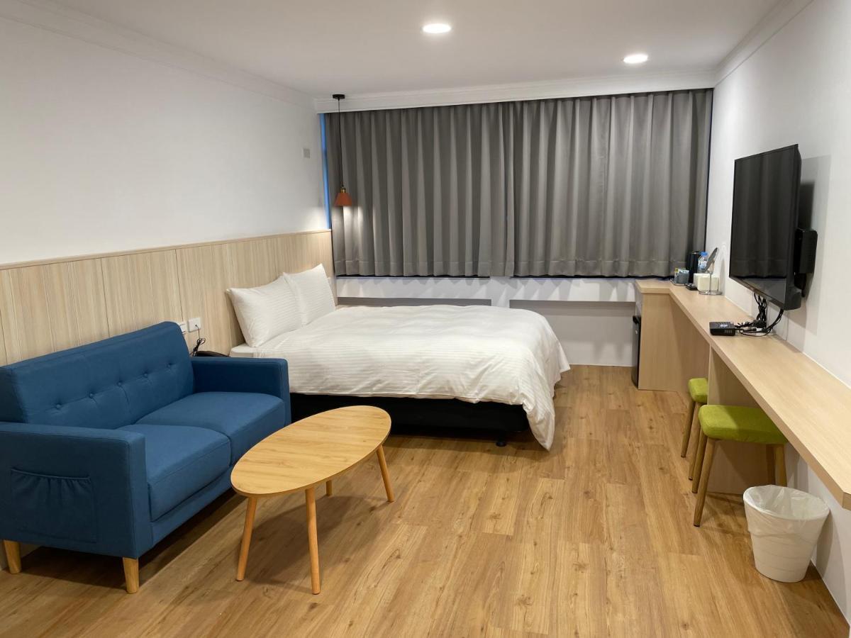 Yoshi Hotel - Tainan Station Branch Экстерьер фото