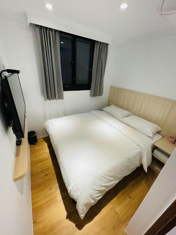 Yoshi Hotel - Tainan Station Branch Экстерьер фото