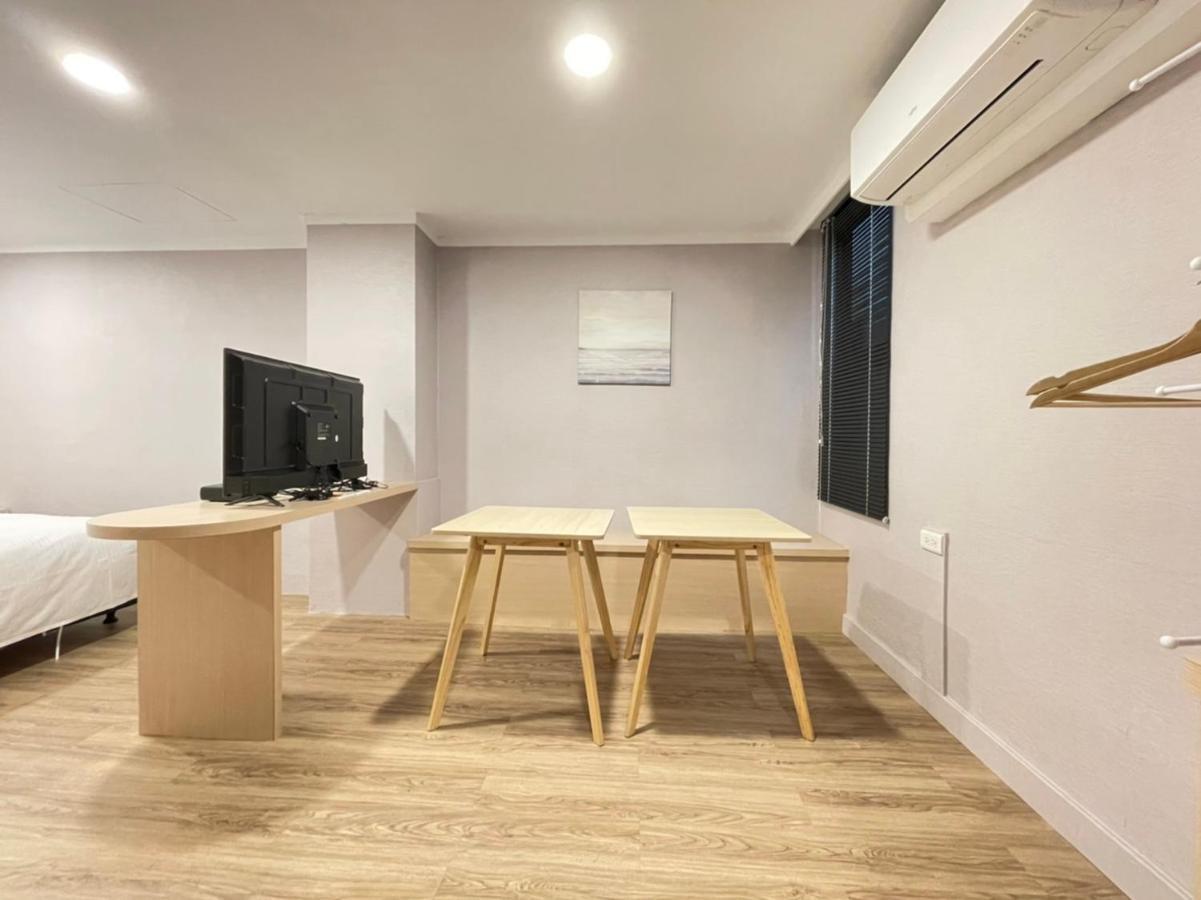 Yoshi Hotel - Tainan Station Branch Экстерьер фото